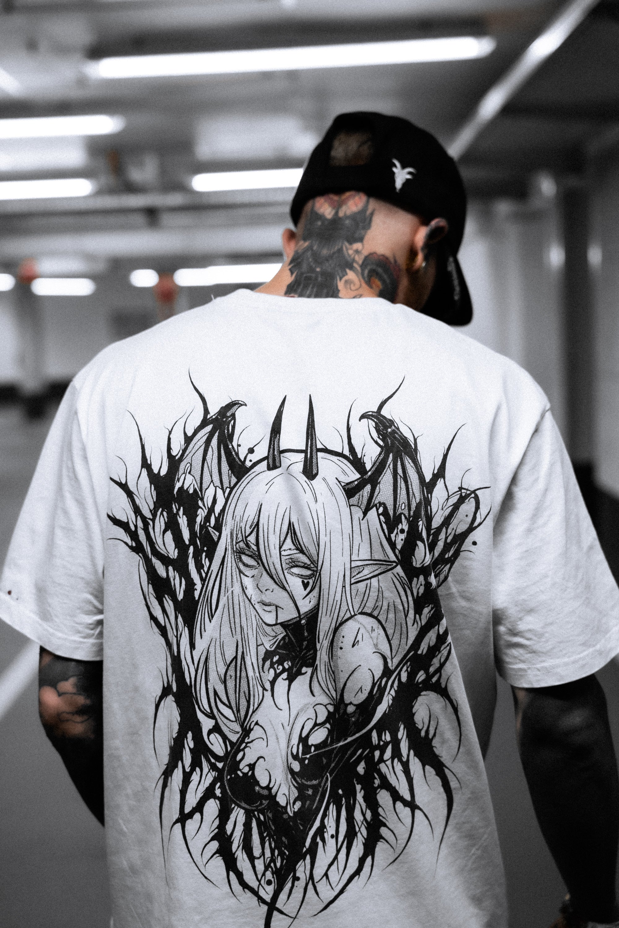 Black Halo (white) - Regular T-Shirt (200GSM)