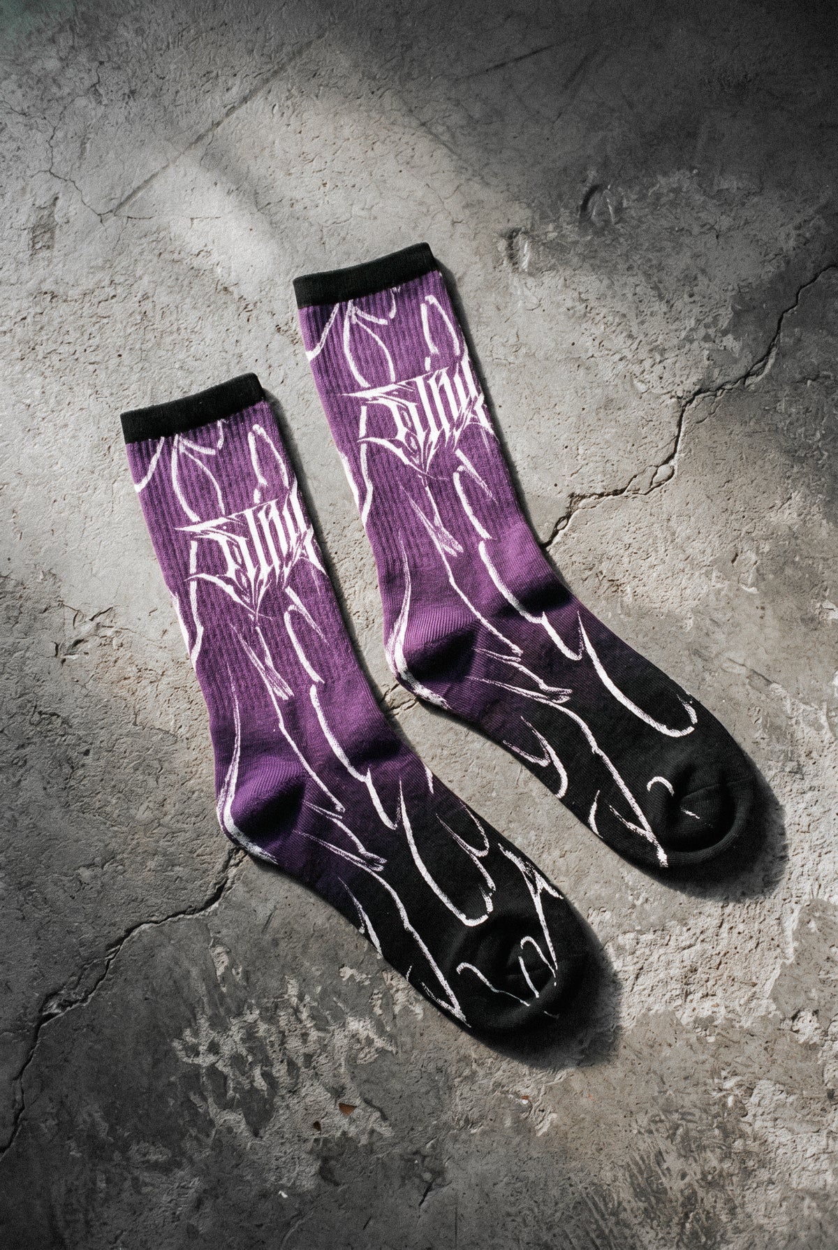 Black Razor (Purple) - Comfort Socks