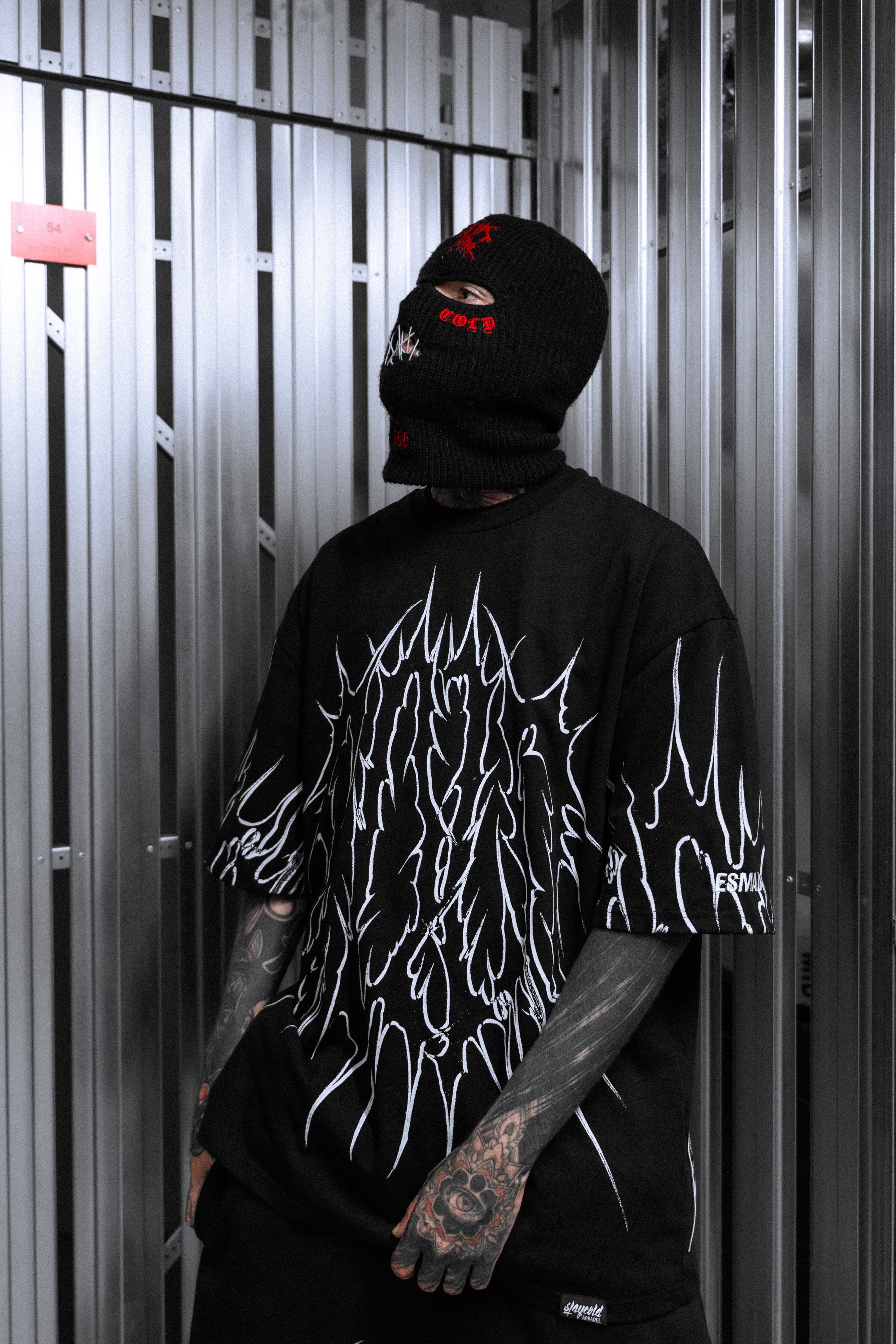 Black Razor (Black) - Heavy Oversized T-Shirt (250GSM)