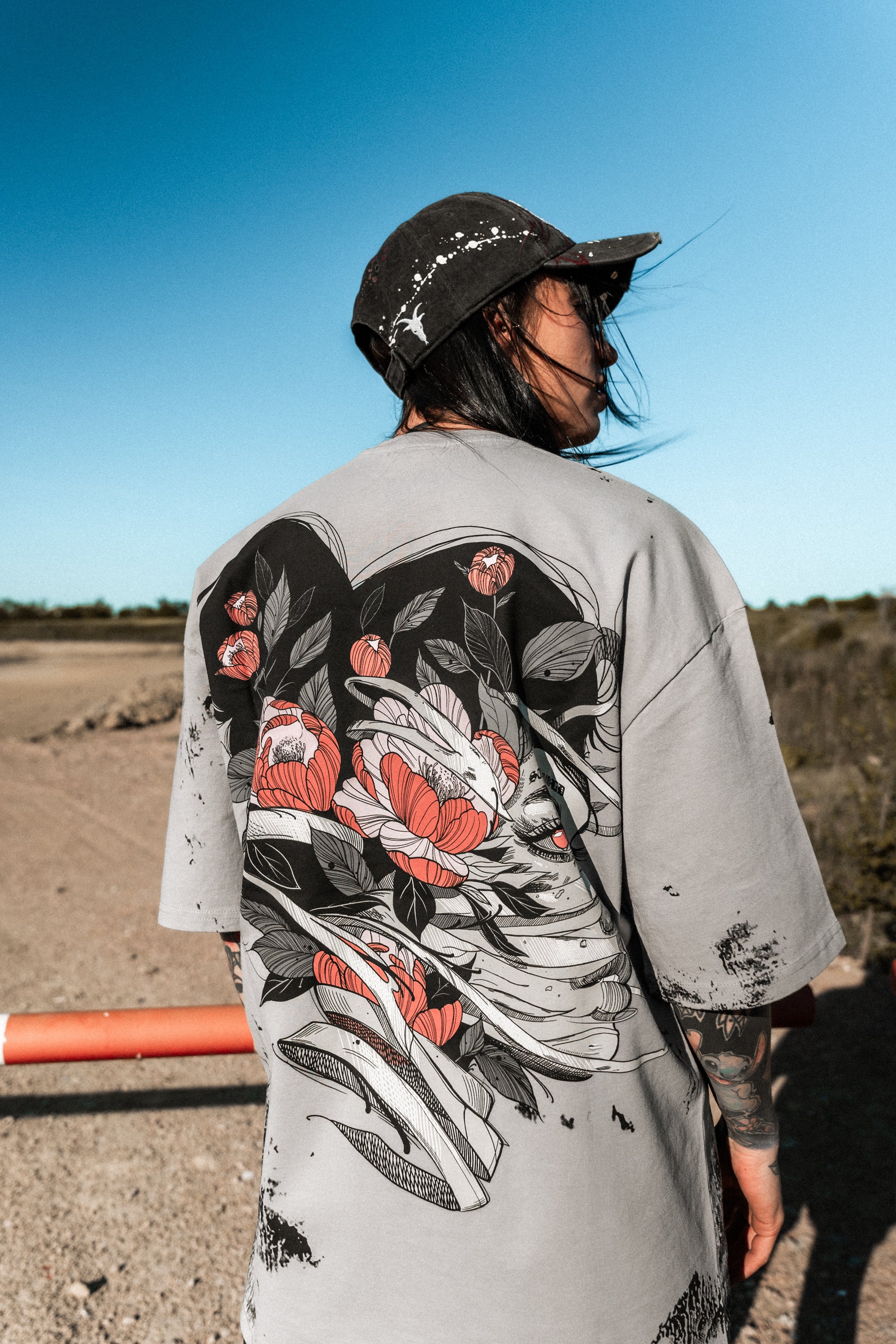 Dead Bloom (dirty grey) - Oversized T-Shirt (200GSM)