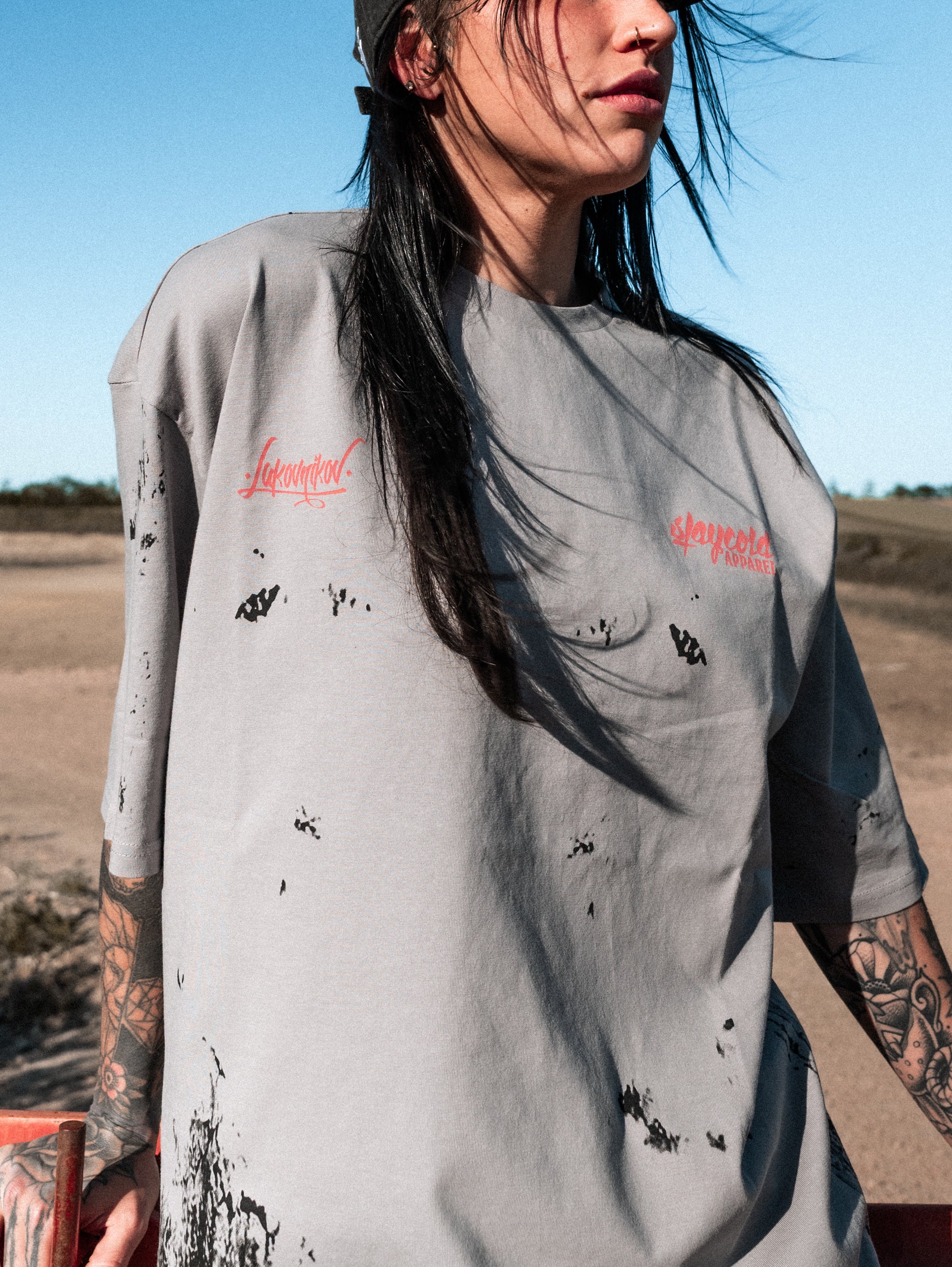 Dead Bloom (dirty grey) - Oversized T-Shirt (200GSM)