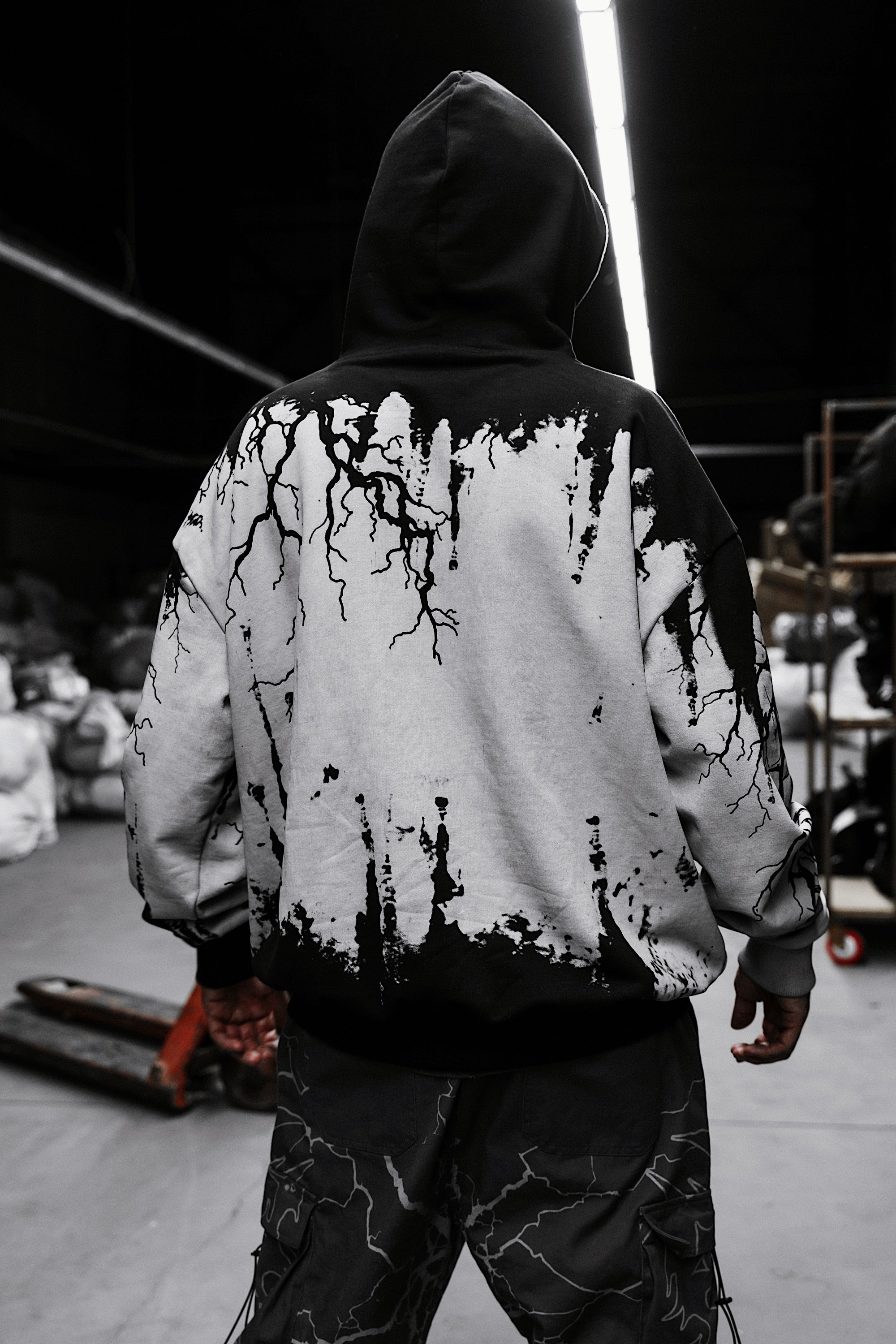 Duskbound (black grey) - Oversized Hoodie (350GSM)