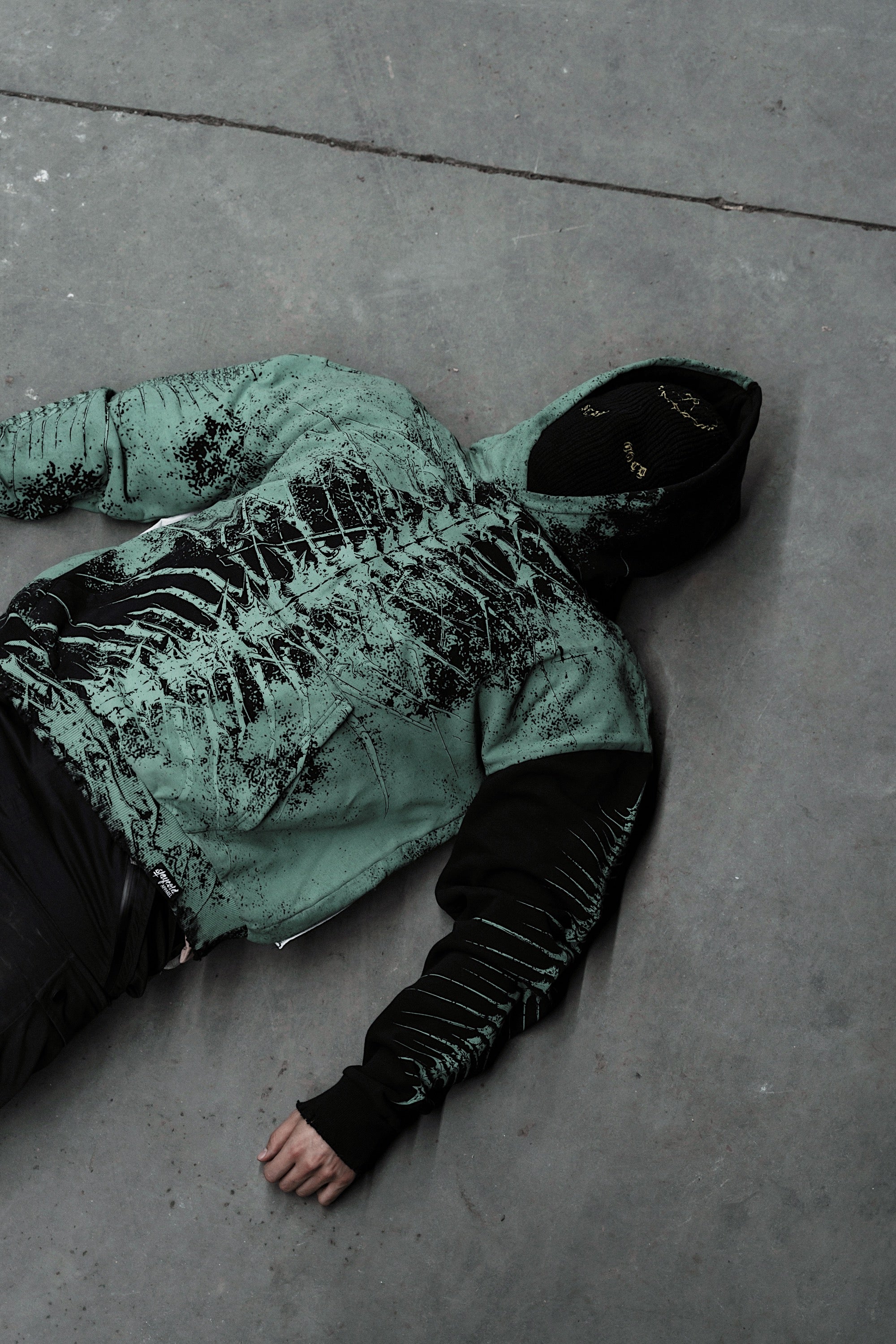 Lineage Of Dusk (mentol) - Heavy Oversized Hoodie (400GSM)