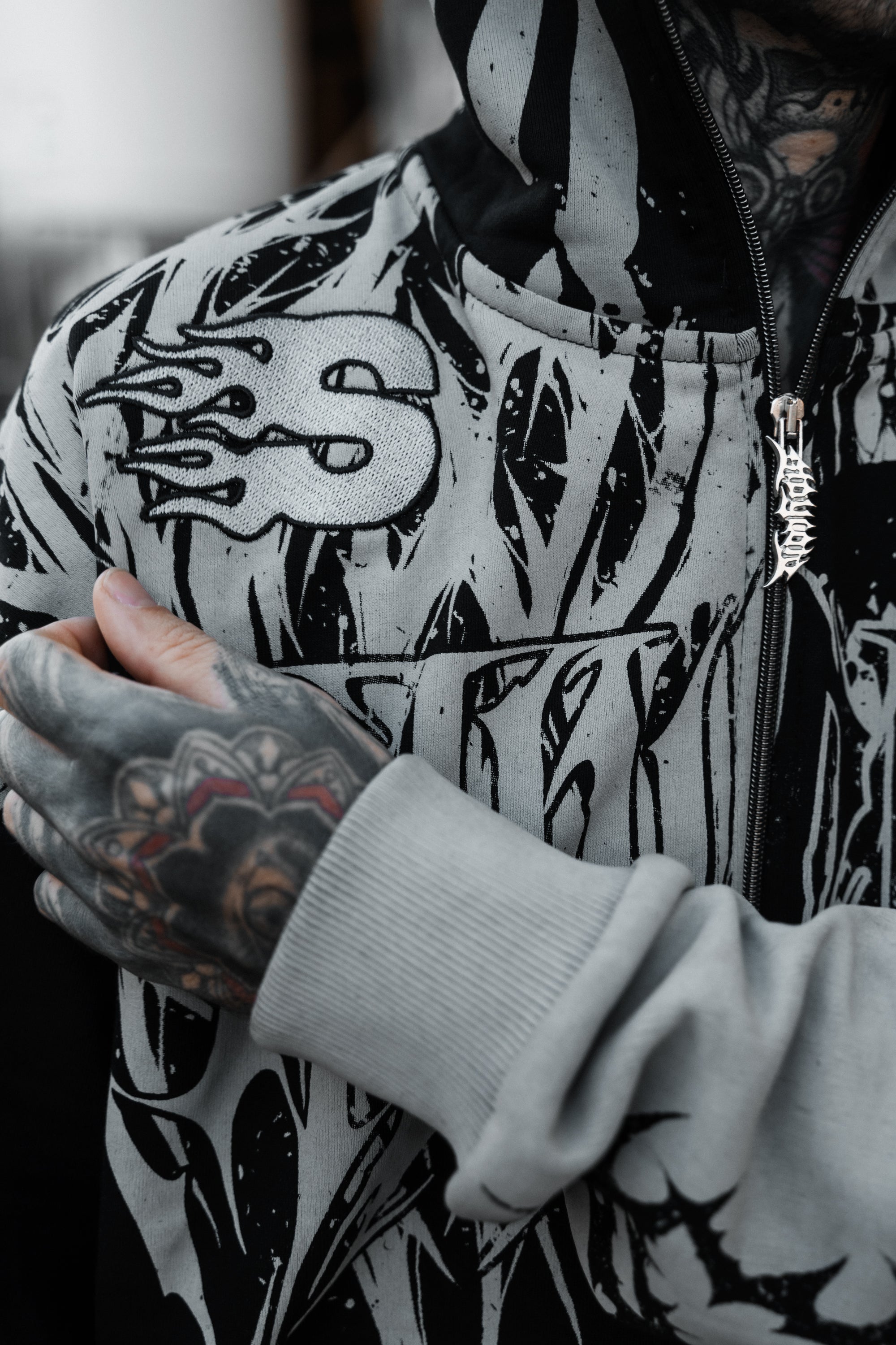 Lord Of Chaos (half half) - Heavy Zipper Hoodie (400GSM)