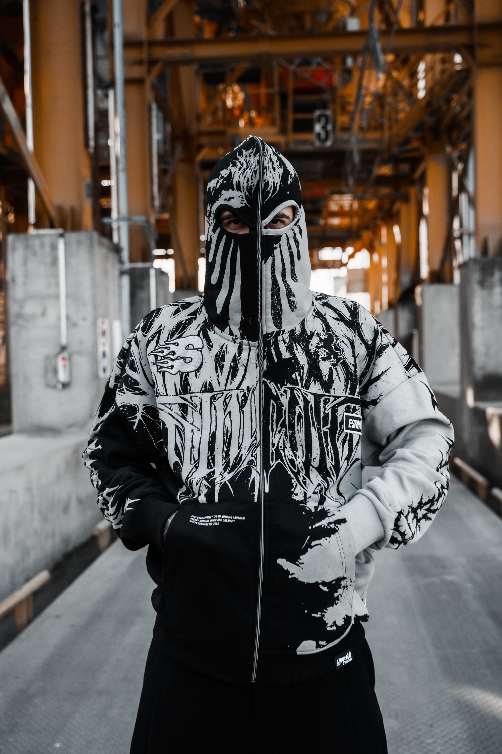 Lord Of Chaos (half half) - Heavy Zipper Hoodie (400GSM)