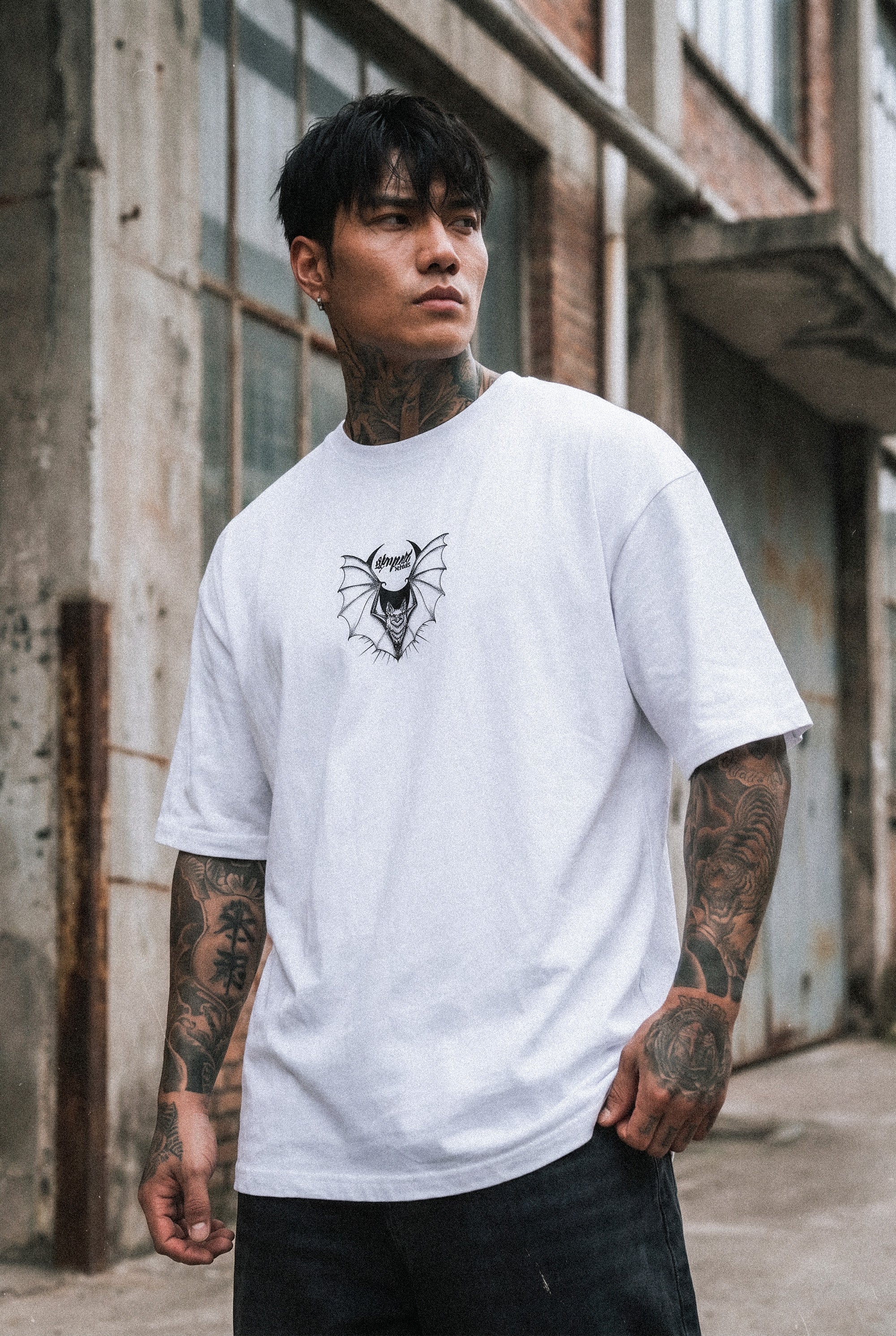 Moonthirst (white) - Regular T-Shirt (200GSM)