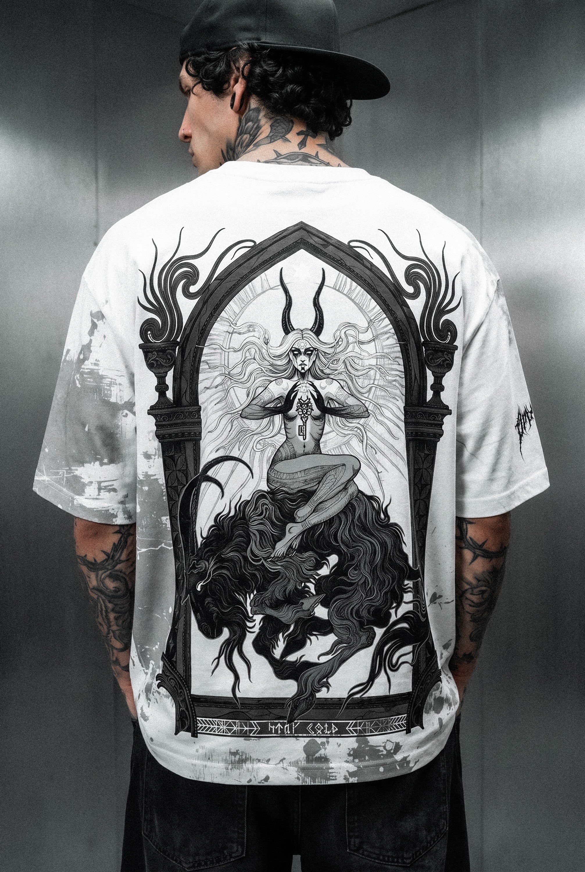 Witchy Hour (white) - Oversized T-Shirt (200GSM)