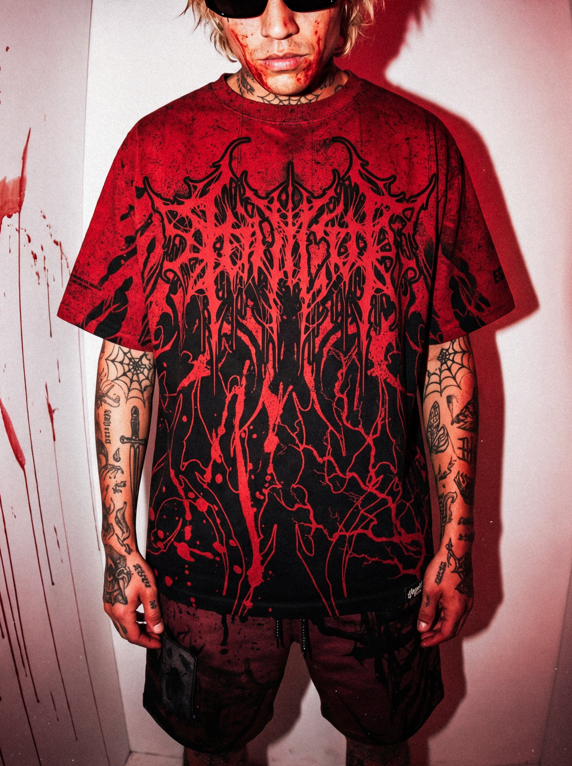 Bloodspawn (rusty red) - Oversized T-Shirt (200GSM)