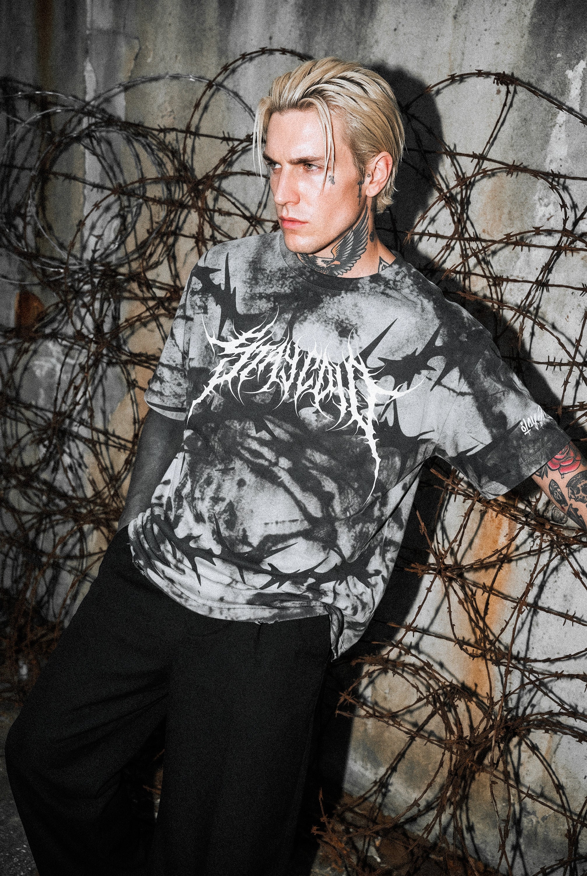 Chrome Fever (silver) - Oversized T-Shirt (200GSM)