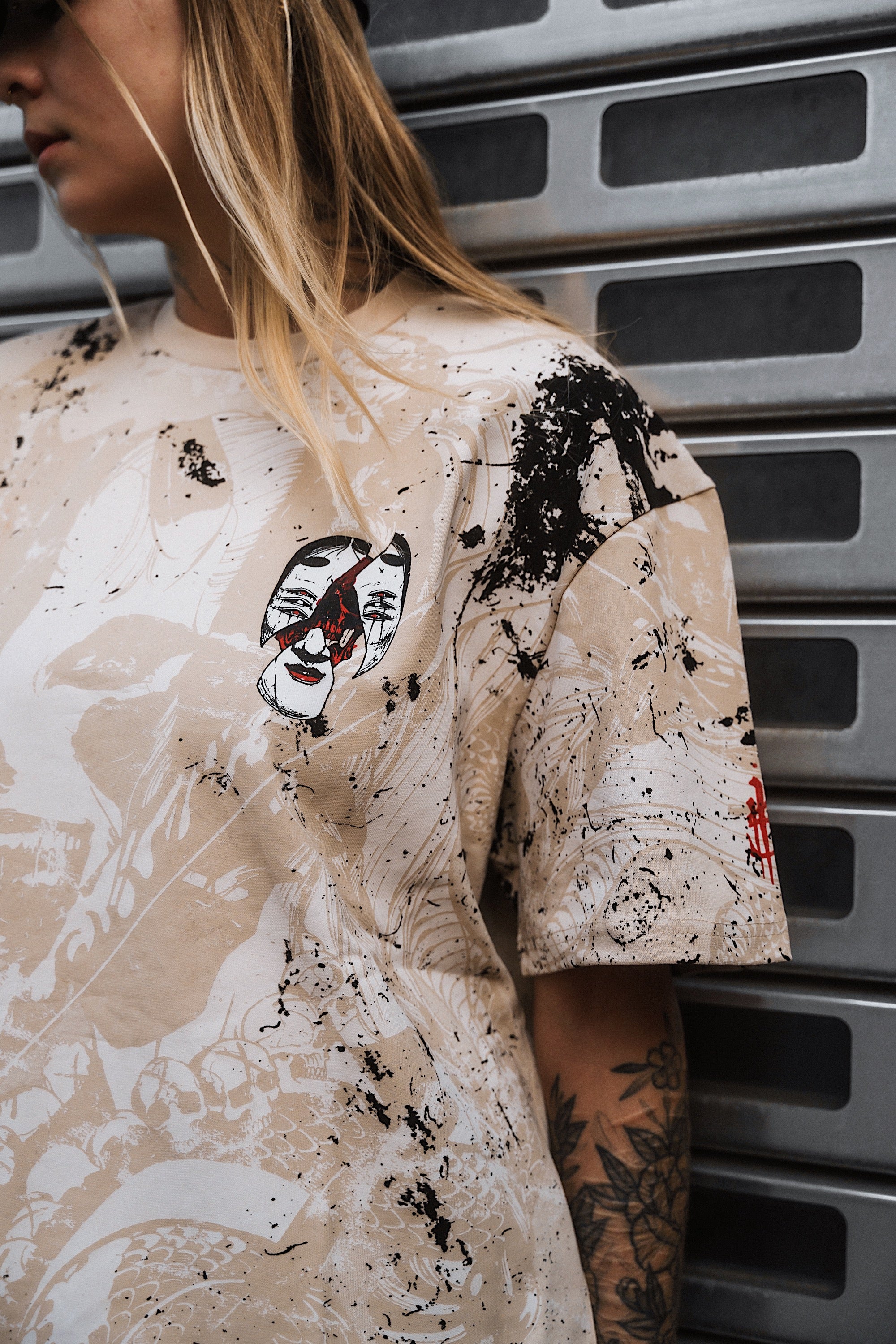 Fashion Kill (peach) - Regular T-Shirt (200GSM)