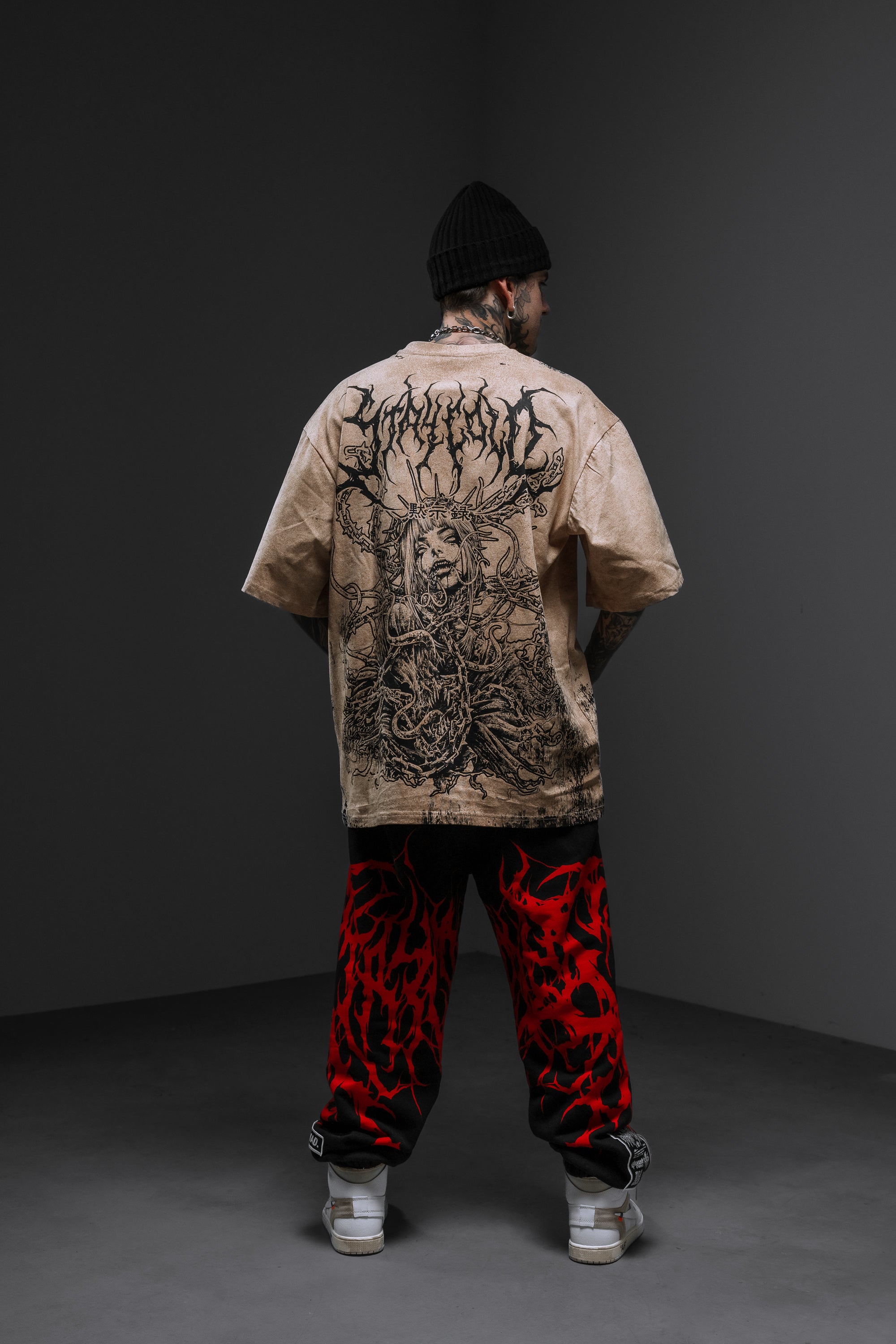 Gravewire (beige) - Oversized T-Shirt (200GSM)