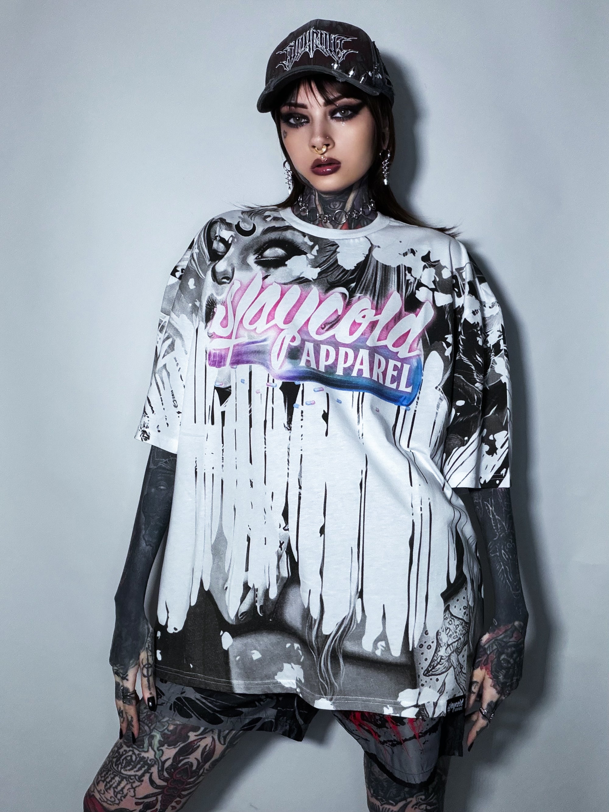 Hangover (allover) - Oversized T-Shirt (200GSM)