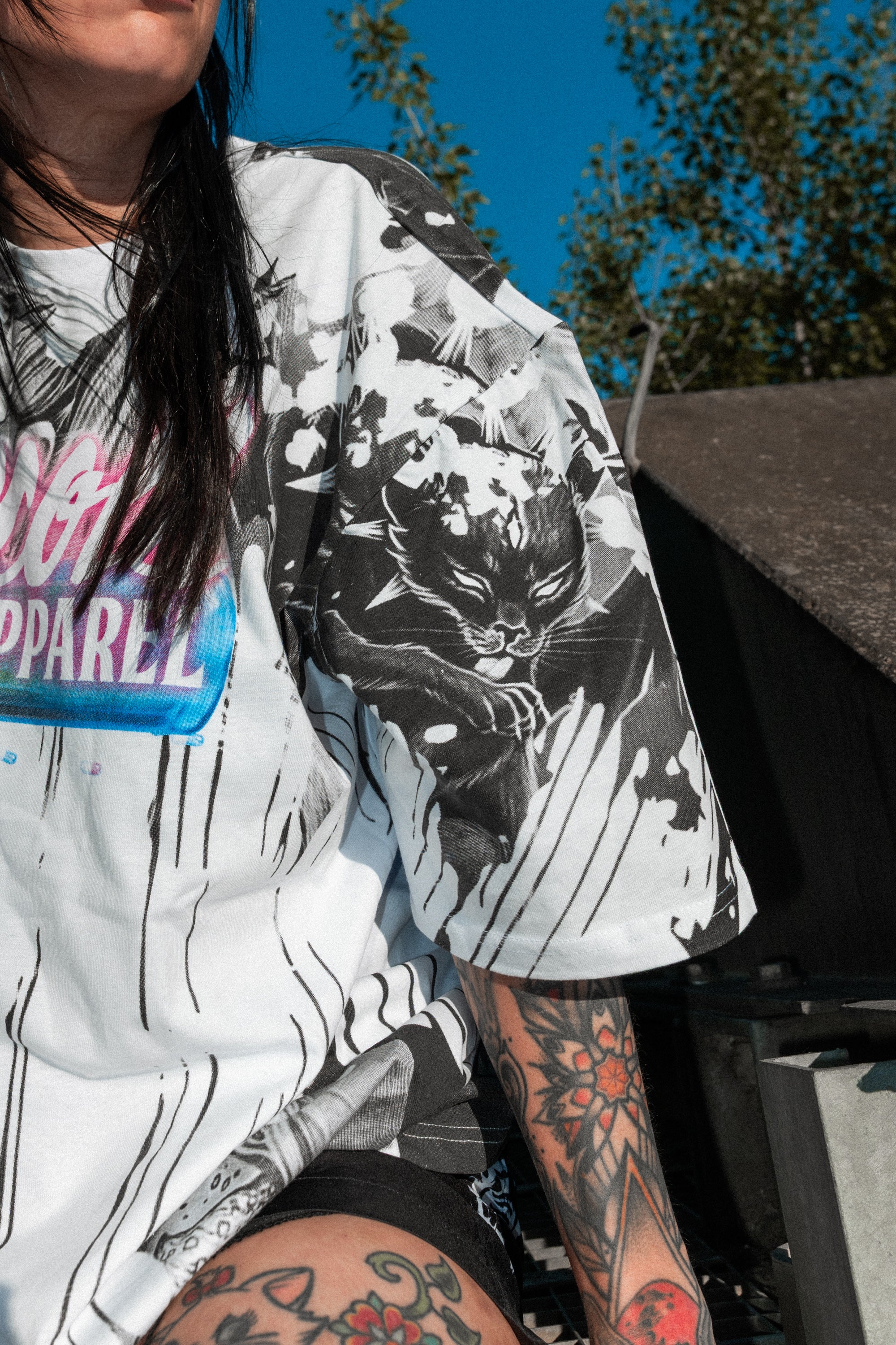 Hangover (allover) - Oversized T-Shirt (200GSM)