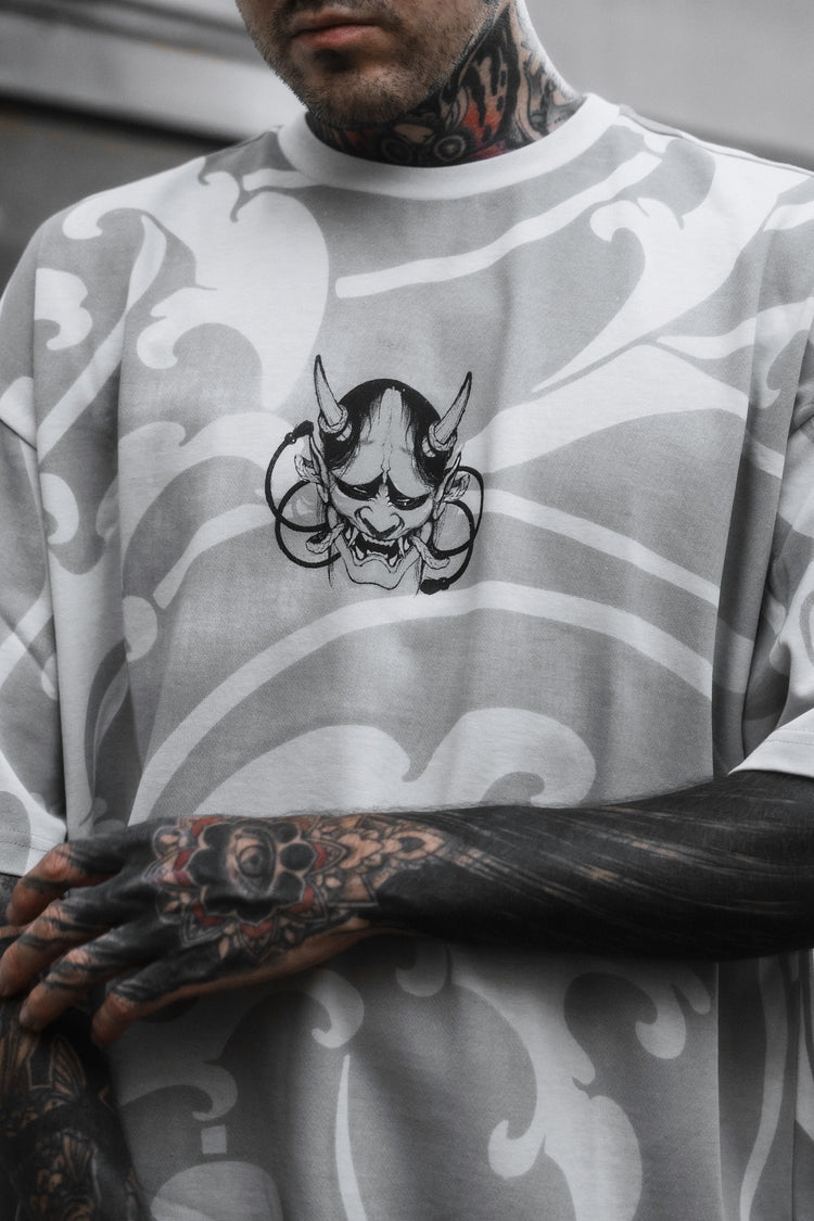 Kuronami Oniro (dirty white) - Oversized T-Shirt (200GSM) Image 4