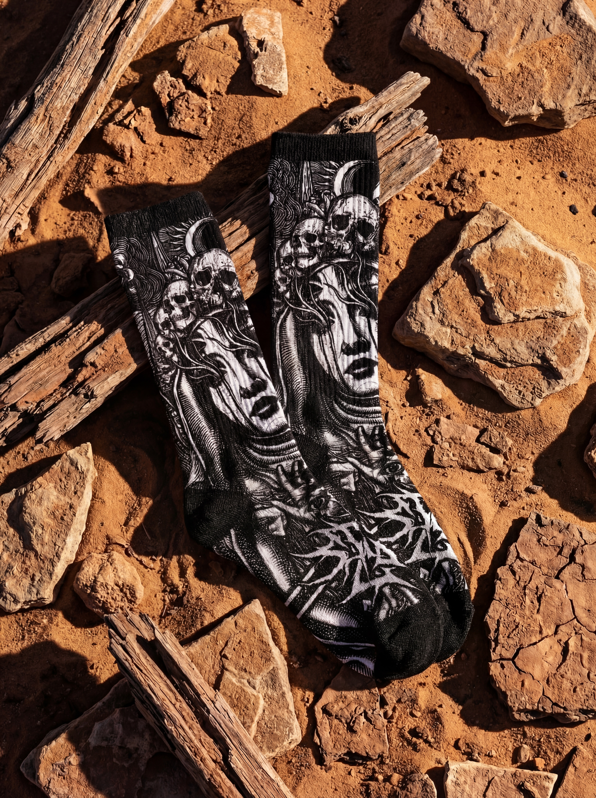 Marrow of Eden (black white) - Comfort Socks