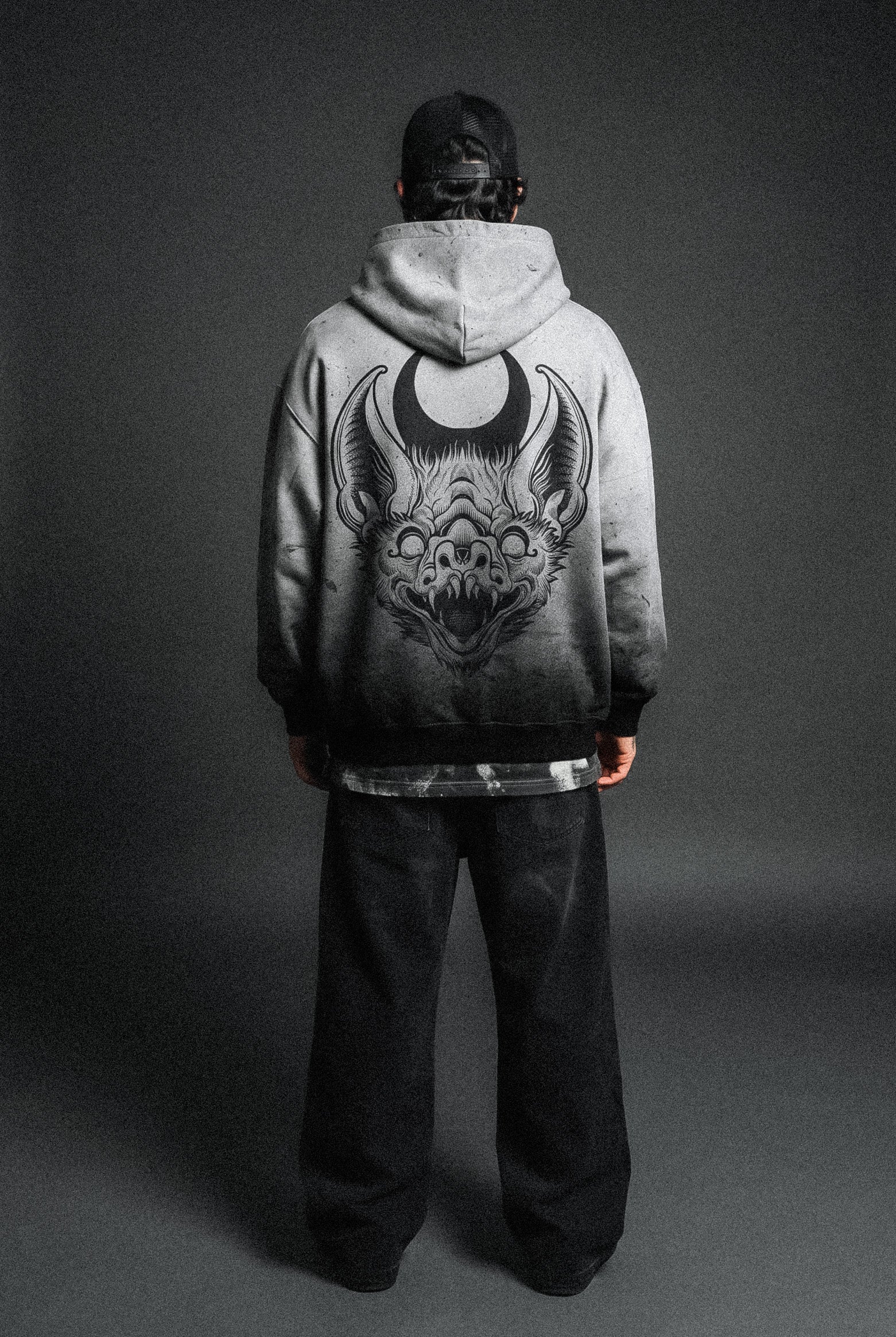 Moonthirst (grey grunge) - Oversized Hoodie (350GSM)
