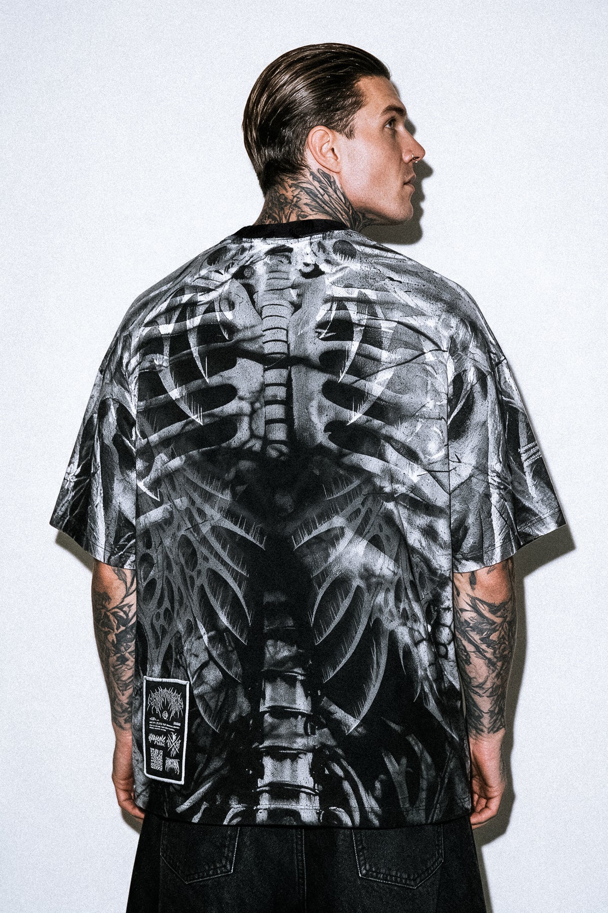 Mortal Shell (Black) - Heavy Oversized T-Shirt (250GSM)