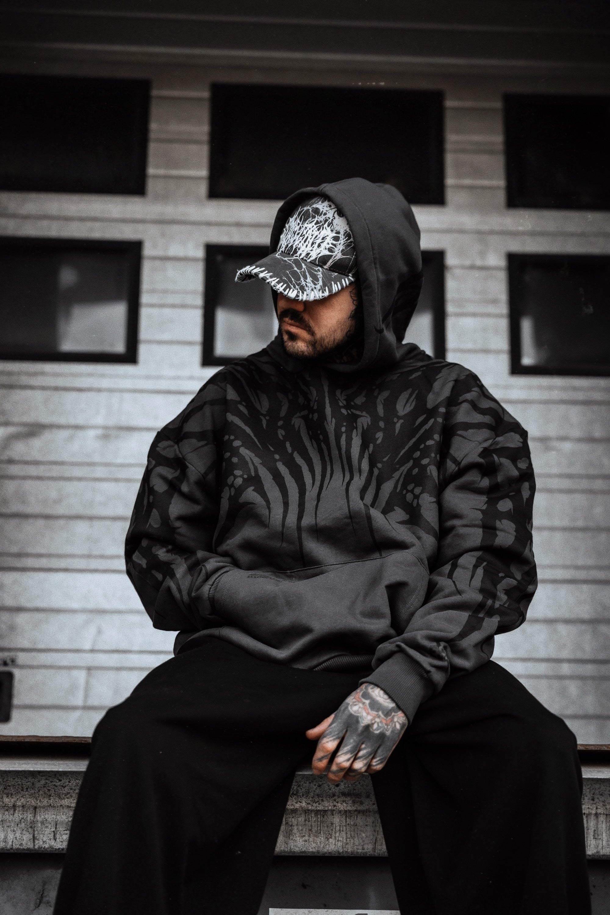 ★over arm throw★コラボパーカー★XL★新品★ブラック★ロリクレ★ Necroblade (dark grey) - Heavy Oversized Hoodie (400GSM)