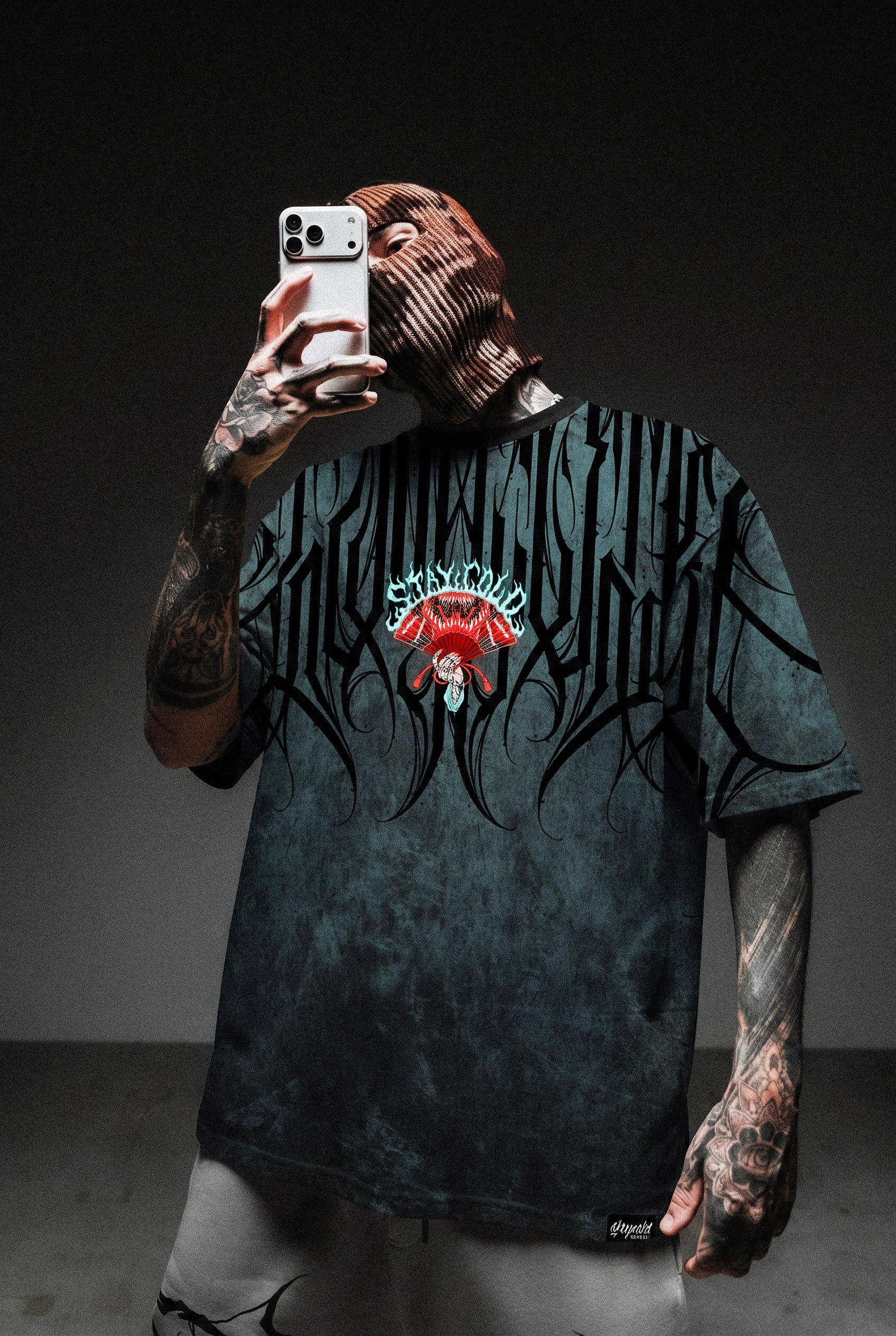 Ravenous (black petrol) - Oversized T-Shirt (200GSM)