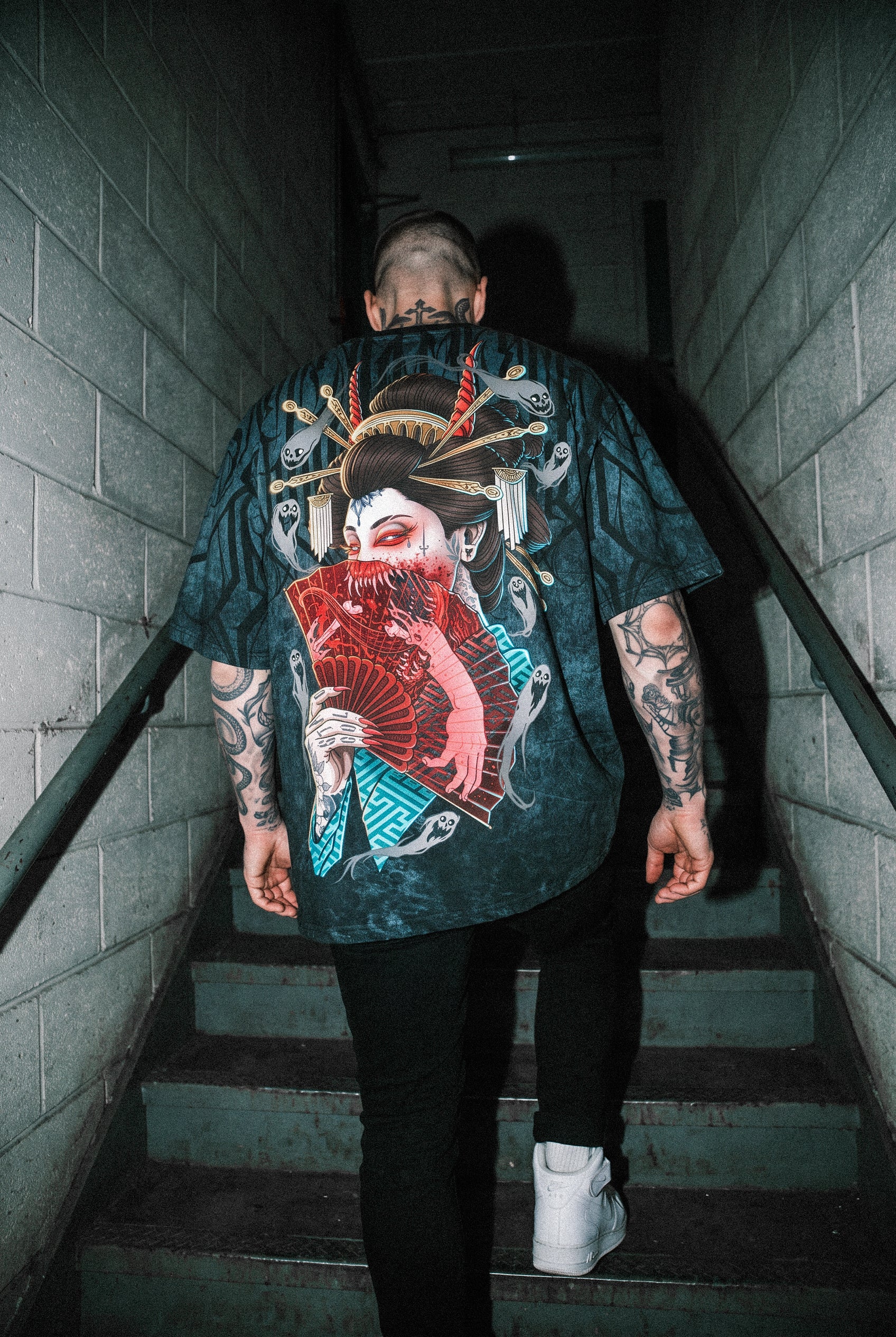 Ravenous (black petrol) - Oversized T-Shirt (200GSM)