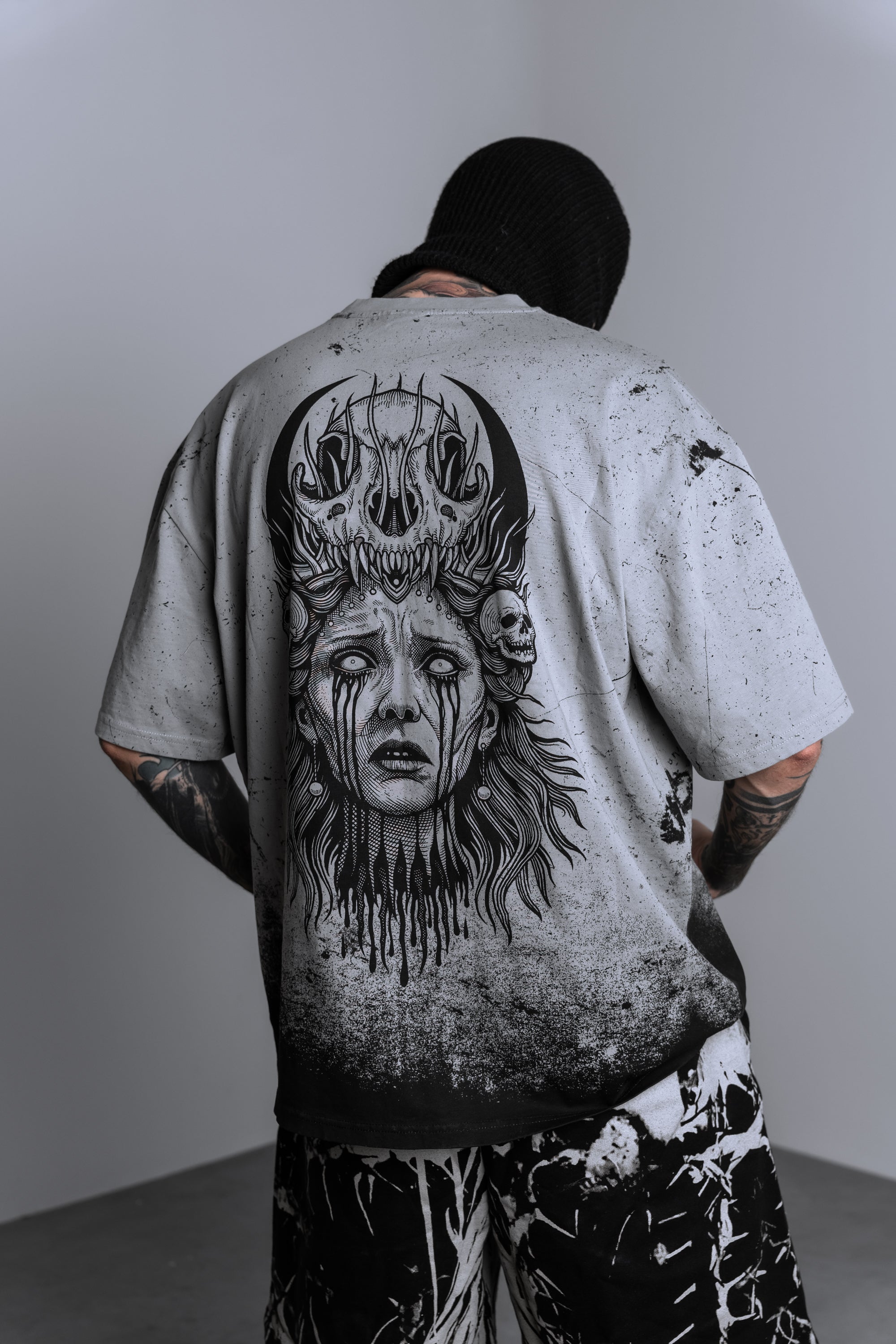 GODONLYNOSETシャツFADEDGRAY S Saint of Nothing (grey gradient) - Oversized T-Shirt (200GSM)