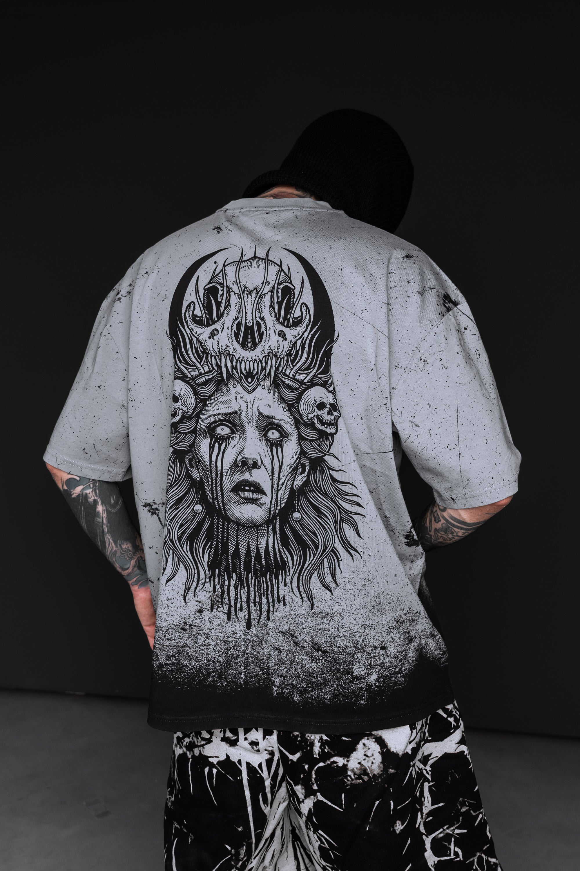 Saint of Nothing (grey gradient) - Oversized T-Shirt (200GSM)