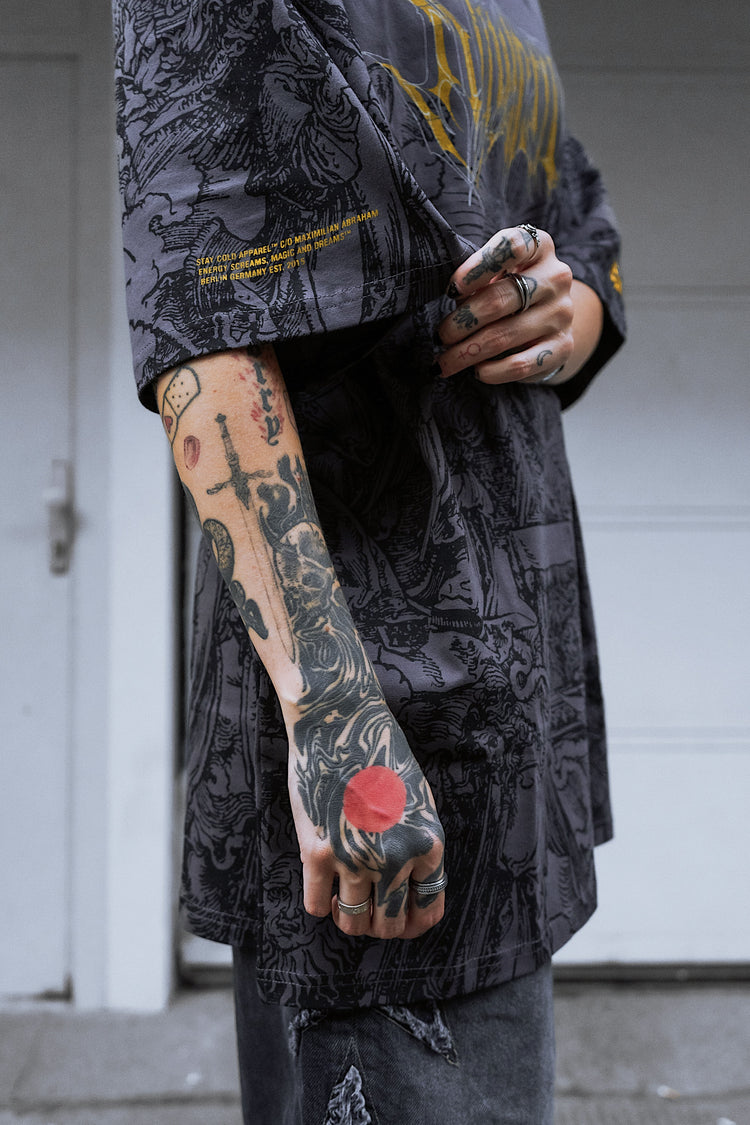The Blackened Sun (dark grey) - Oversized T-Shirt (200GSM) Image 5