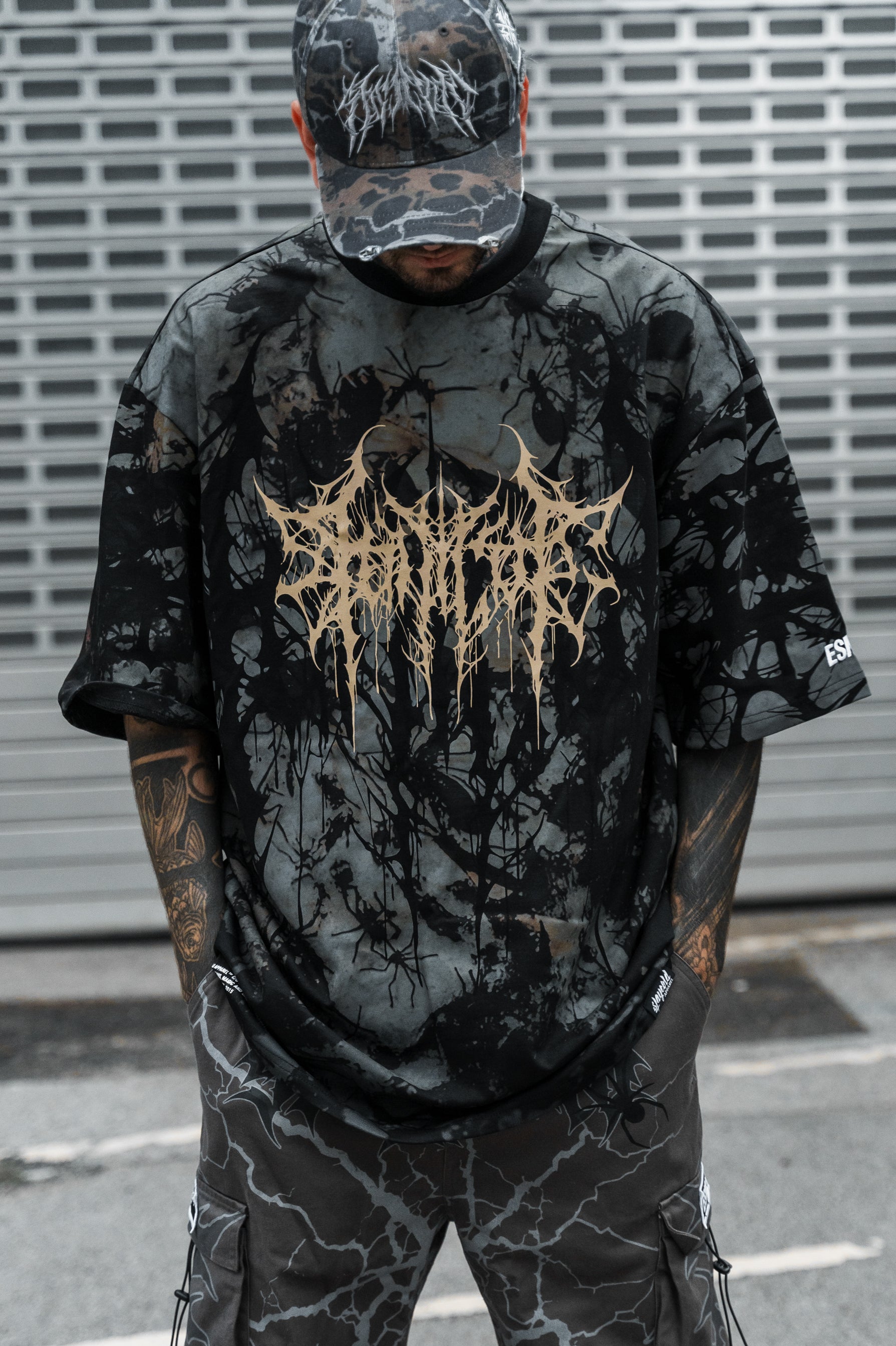 Ultravoid (black) - Oversized T-Shirt (200GSM)