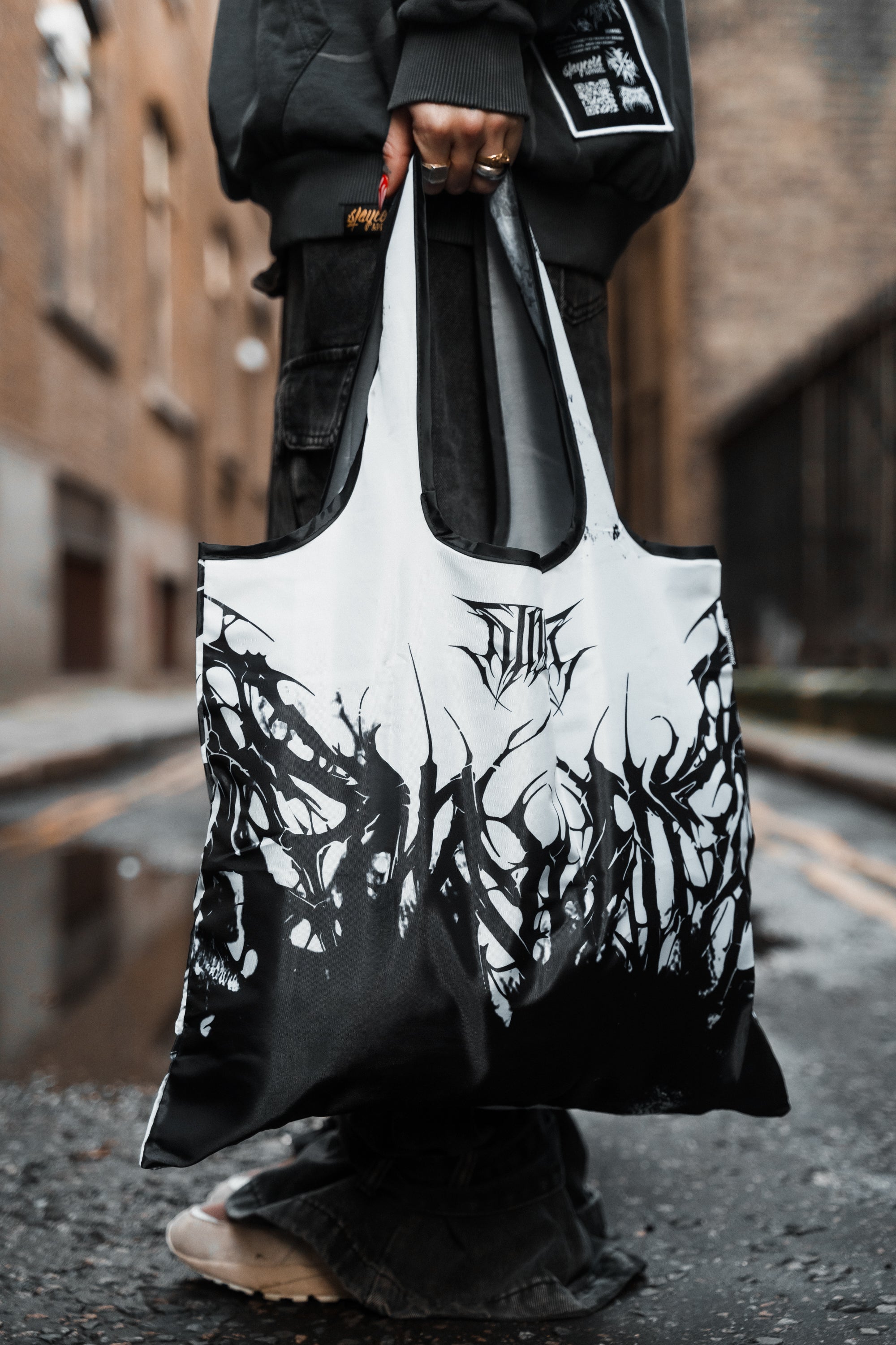 Veins Turn To Dust (half half) - Tote Bag