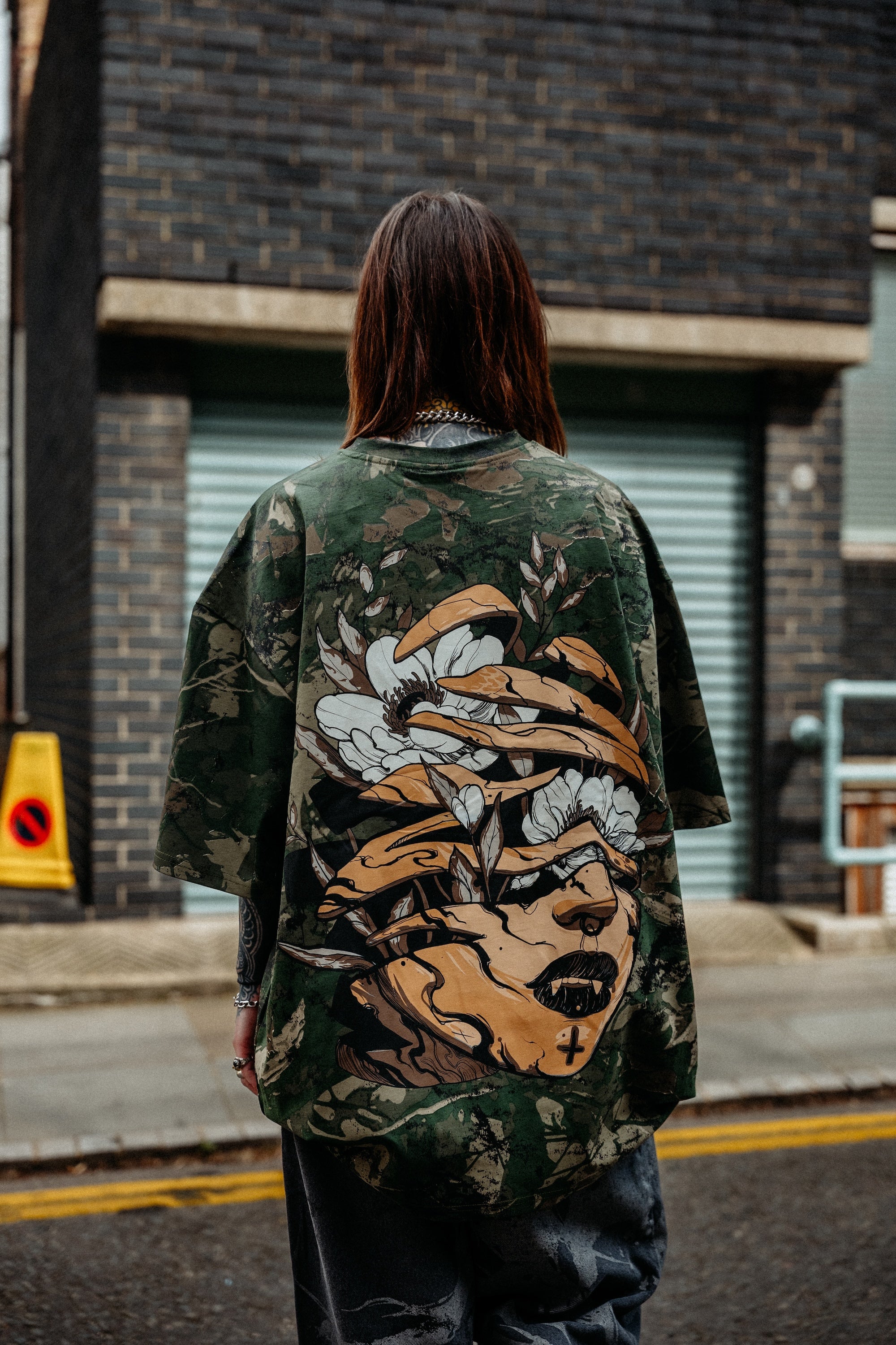 Witchfire (camo) - Oversized T-Shirt (200GSM)