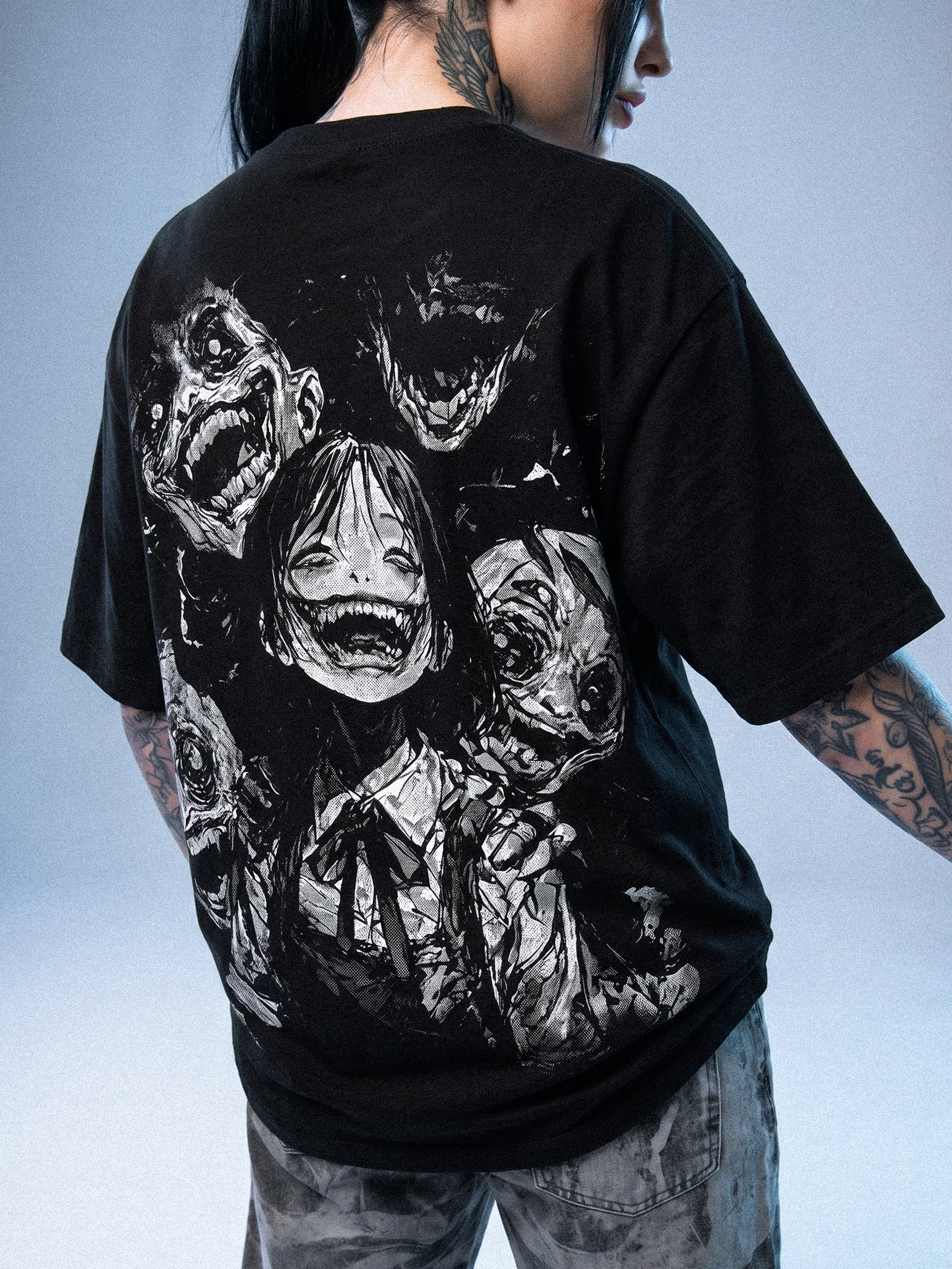 Frostgrin (black) - Regular T-Shirt (200GSM)