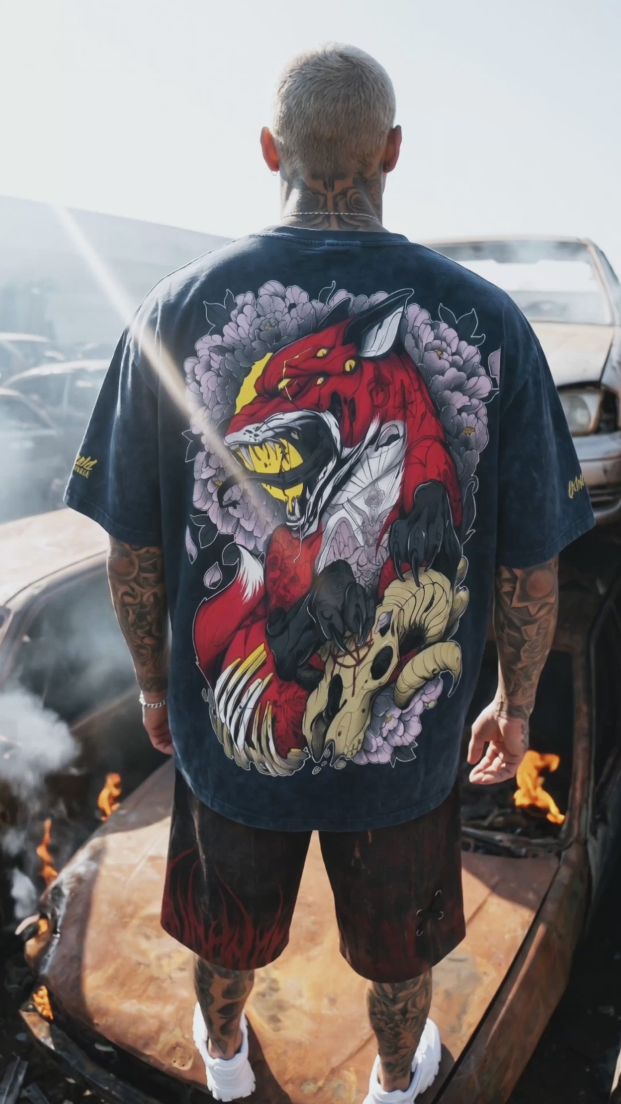 Zombie Fox (Black Petrol) - Oversized T-Shirt (200GSM)